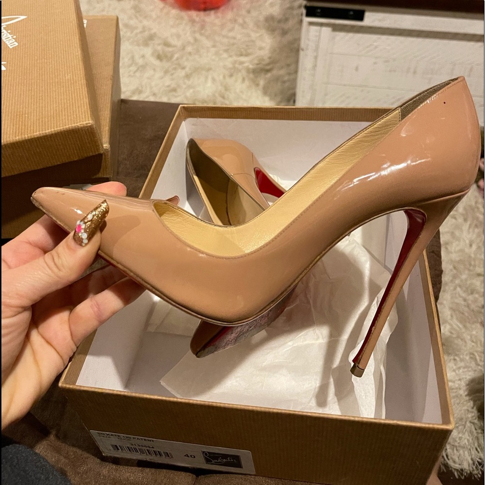 “red bottoms” sz 40